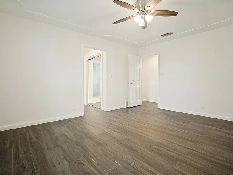 6355 Starnes Rd — Photo 15