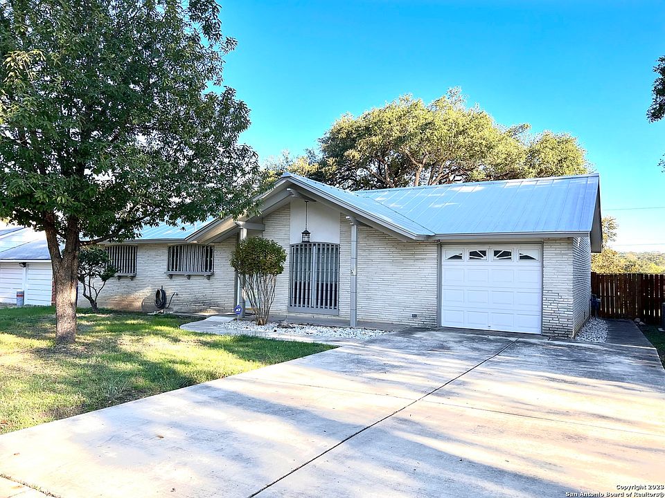 1st image of 5106 FAIRFORD DR