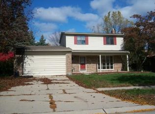 1413 Glenwood Dr, Troy, MI 48083