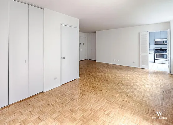 Rented by Warburg | media 13