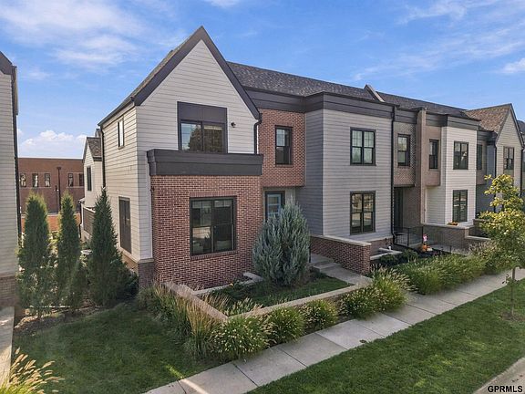 4th image of 571 Blue Sage Blvd