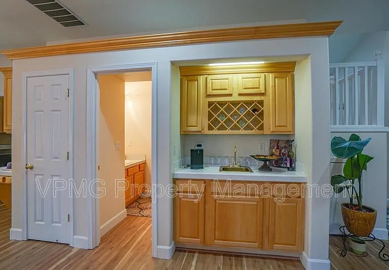 1810 SE 112th Pl — Photo 7