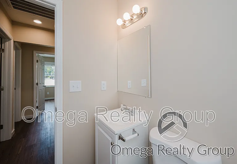 12 E Clay St — Photo 28