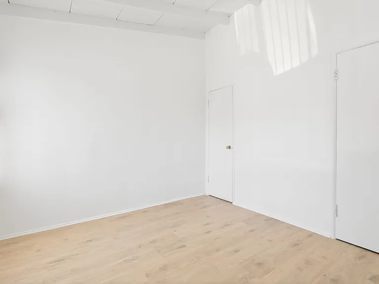 7900-7906-7910 Willis Ave — Photo 42