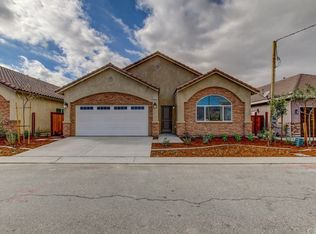 834 Saint Alban Rd, San Jacinto, CA 92583