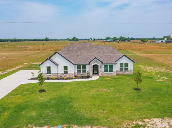 830 County Road 1021, Wolfe City, TX 75496