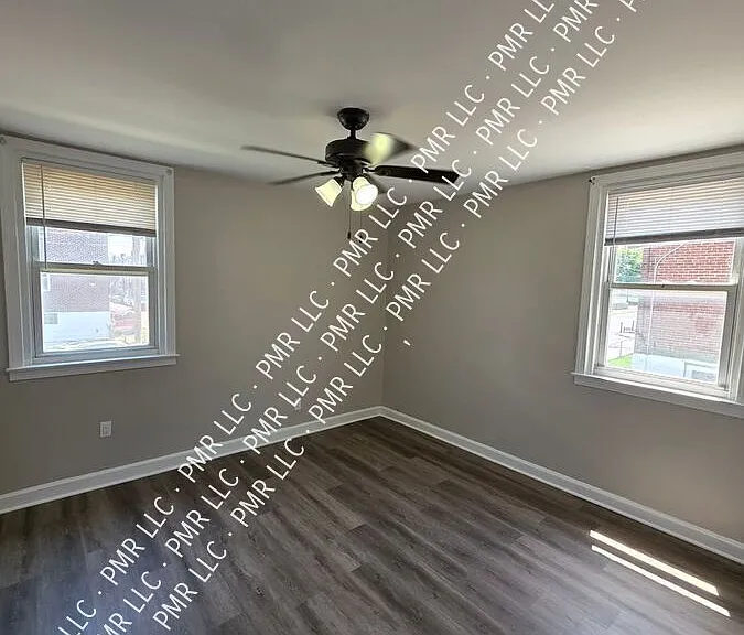 4344 Vista St #1 — Photo 16