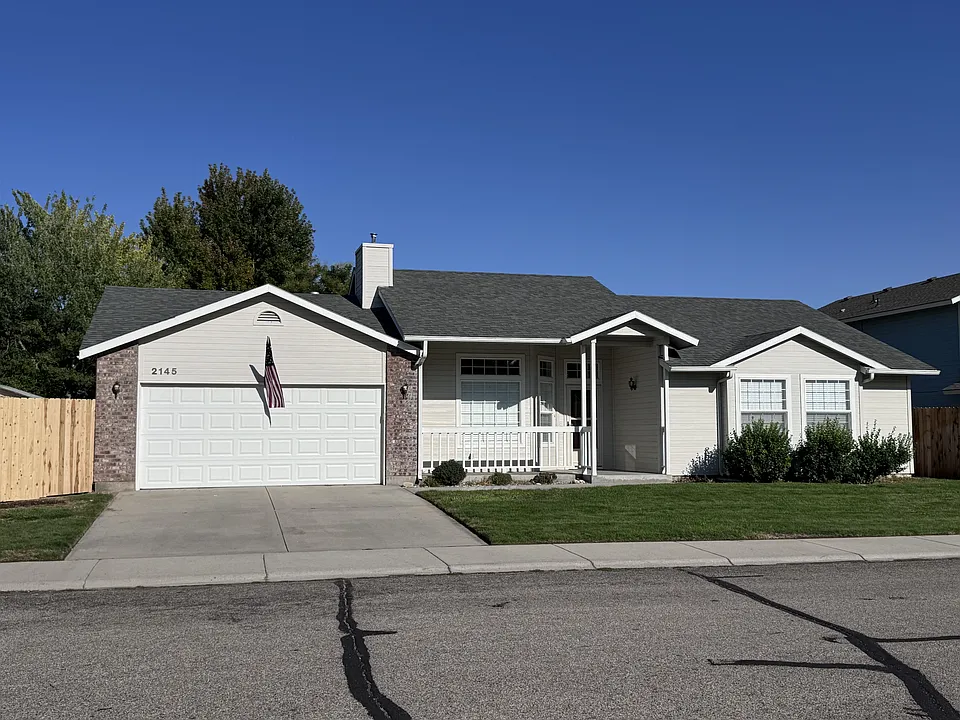 2145 E Katelyn Dr