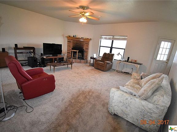 3rd image of 2910 Bluejay Dr