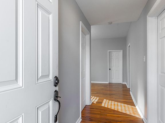 4th image of 1908 Cleveland Ave