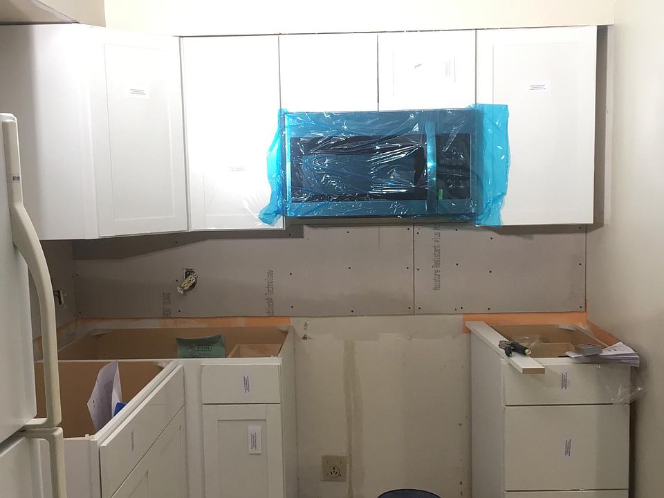 Kitchen- Almost done with remodel. All new stainless steel appliances will be added soon
