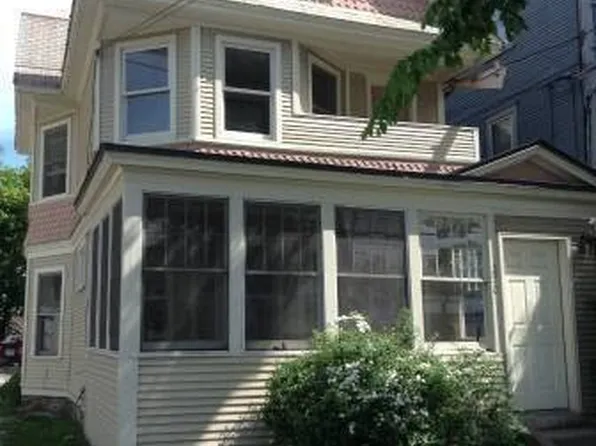 270 Pearl St, Burlington, VT 05401