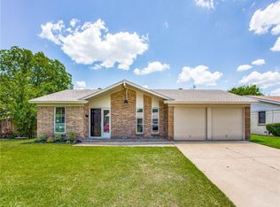 5605 Comer Dr, Fort Worth, TX 76134