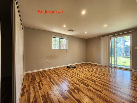 3rd image of 677 Macarthur Ave