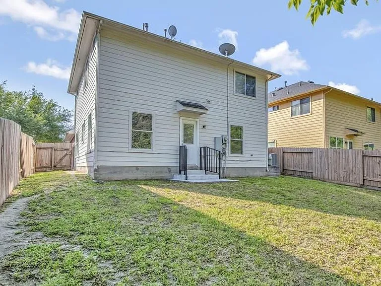 2927 Cypress Island Dr — Photo 26