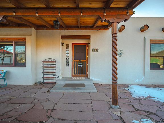 2nd image of 400 Hondo Seco Rd