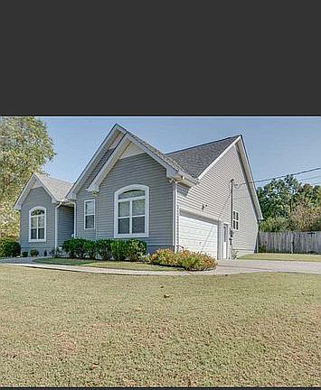 3rd image of 7516 Fairfield Ct.