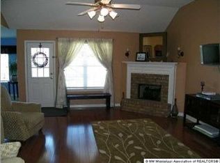 3798 Conrail Cir, Horn Lake, MS 38637