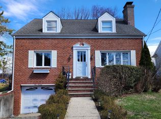 119 Soundview Ave, Rye, NY 10580