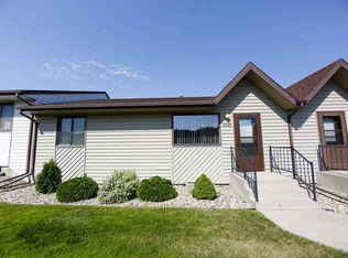 2025 12th St NW, Minot, ND 58703