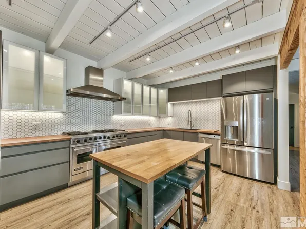 57 Burke Creek Cir, Stateline, NV 89449