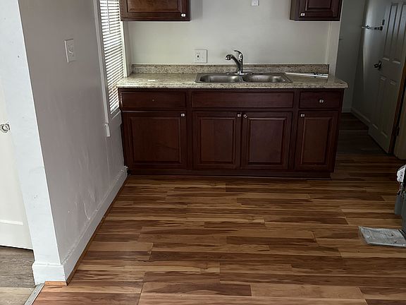 2nd image of 18 & 20 Euclid Ave #L
