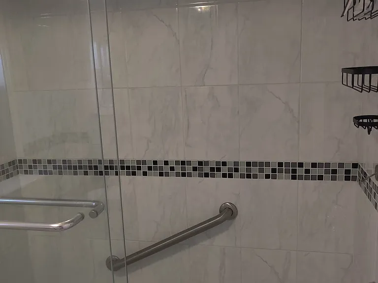 5627 N Kedvale Ave #B — Photo 3