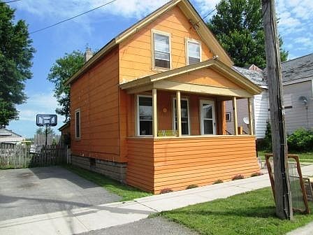 1st image of 1052 Washington St