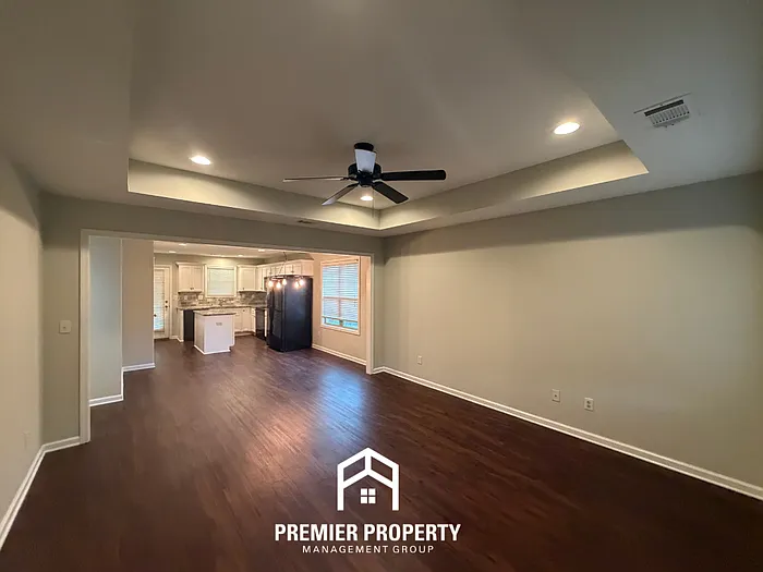 437 Barn Wood Rd — Photo 3