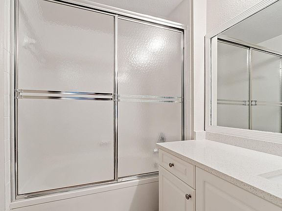 5th image of 2809 Amalei Dr APT 203