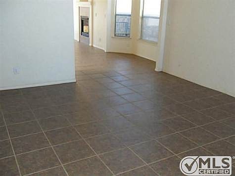 3rd image of 10961 Northview Dr