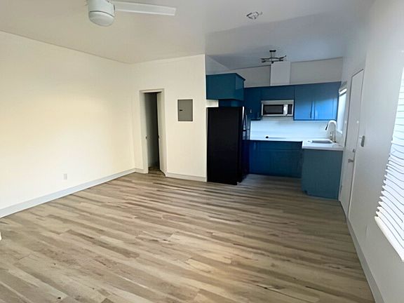 2nd image of 1430 Linden Ave #1436G