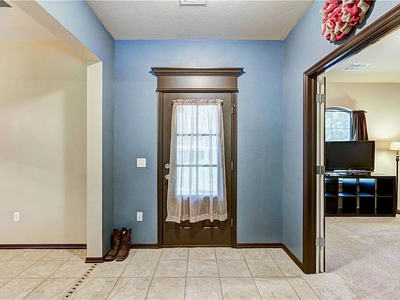 5th image of 19515 Dove Ln