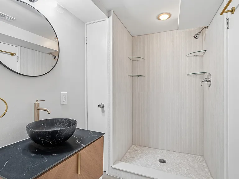 951 Rita Dr — Photo 24