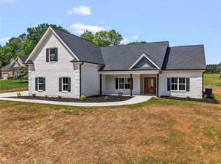 150 Channy Ln, Lexington, NC 27295
