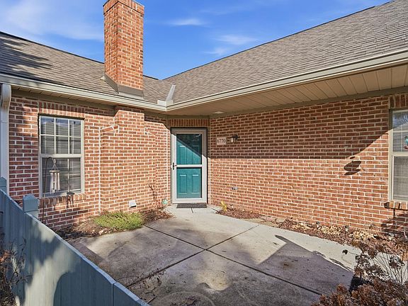 5th image of 6770 Chateau Chase Dr