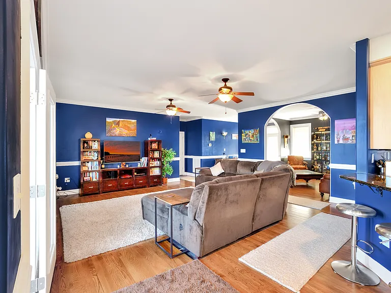 605 Willbrook Cir — Photo 12