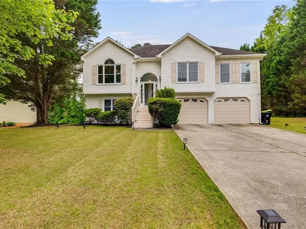 84 Camden Woods Dr, Dallas, GA 30157