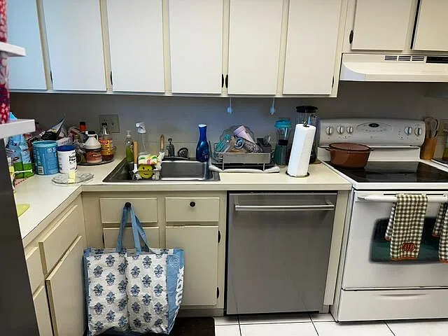 2 bed, 2.0 bath, 1092 sqft, $2,400 — Photo 2
