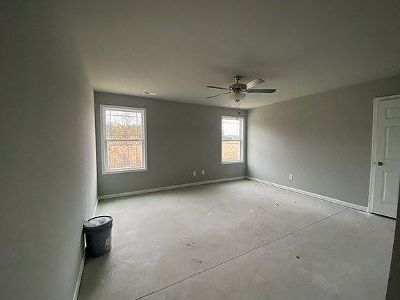 5th image of 130 Highland Park Dr