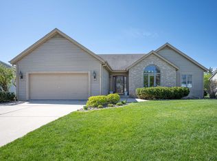 3539 W Dory Dr, Franklin, WI 53132