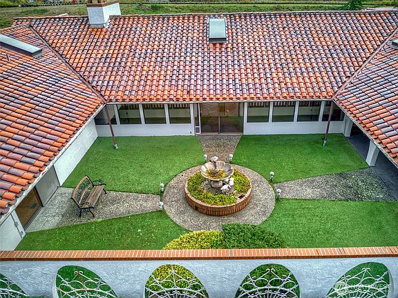 2nd image of 5008 169th Street SE