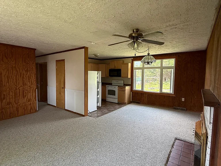 13791 Back Rd — Photo 8