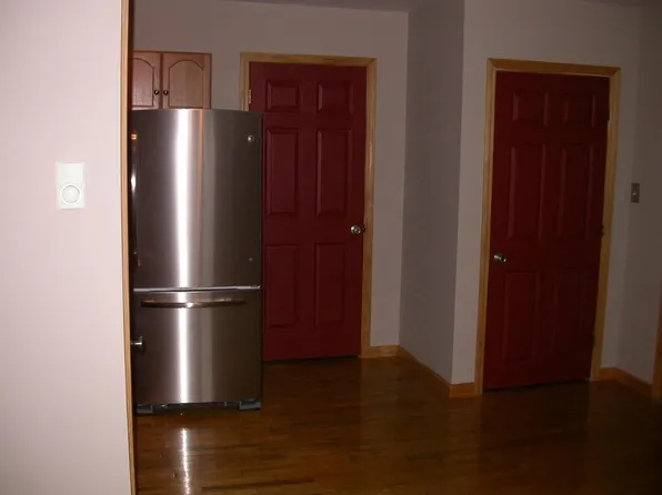 218 Broad St APT 14, Oneida, NY 13421