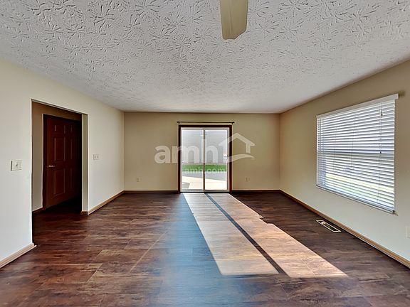 4th image of 7660 Farm Hill Dr
