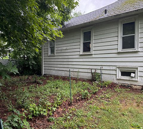 3rd image of 11 Cottage Street