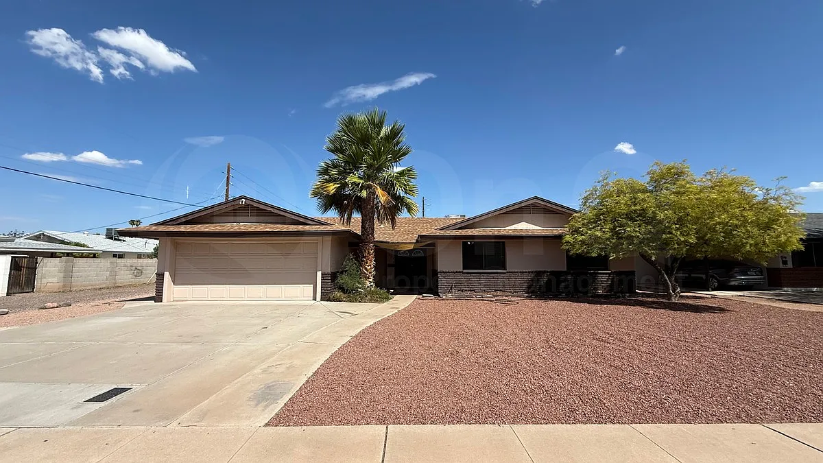 5 bed, 2.5 bath, 2313 sqft, $3,795 — Photo 1