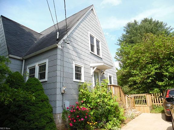 3rd image of 420 Muskingum Dr