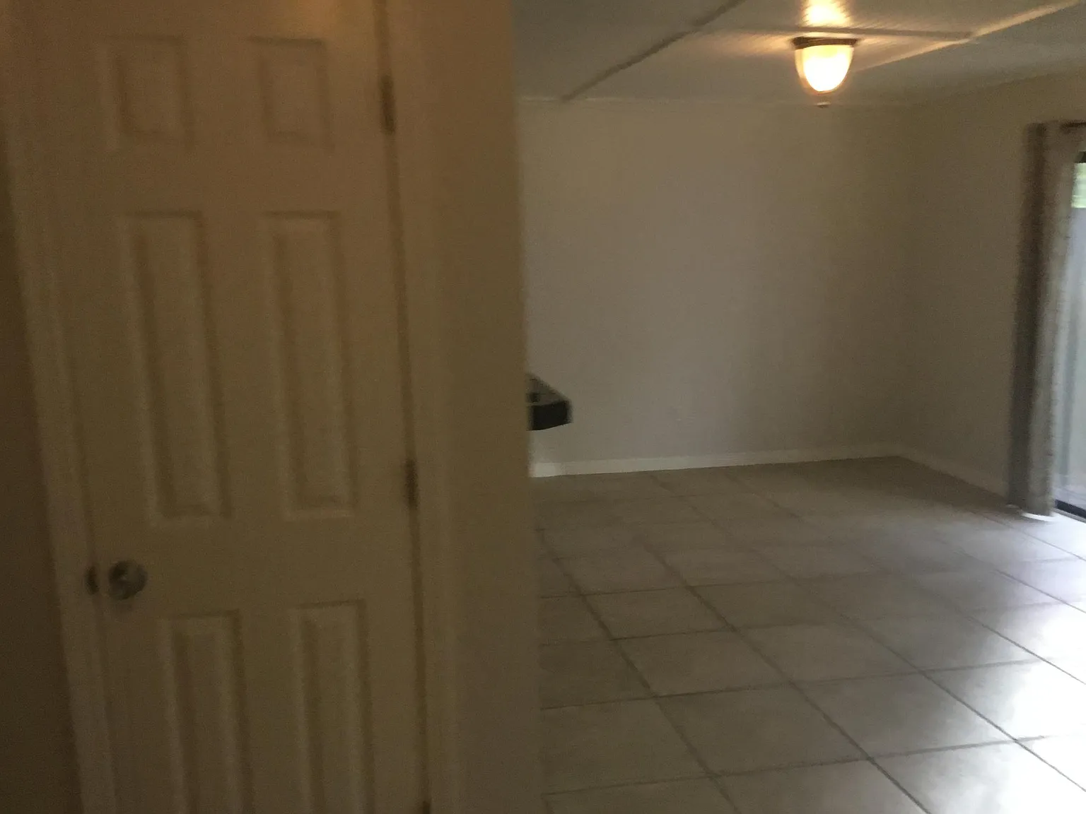 4 bed, 2003 sqft, $2,000 — Photo 4