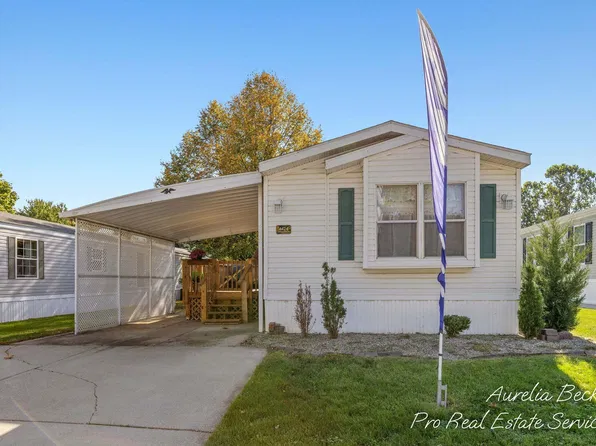 4424 Overlook Ter SE, Kentwood, MI 49512
